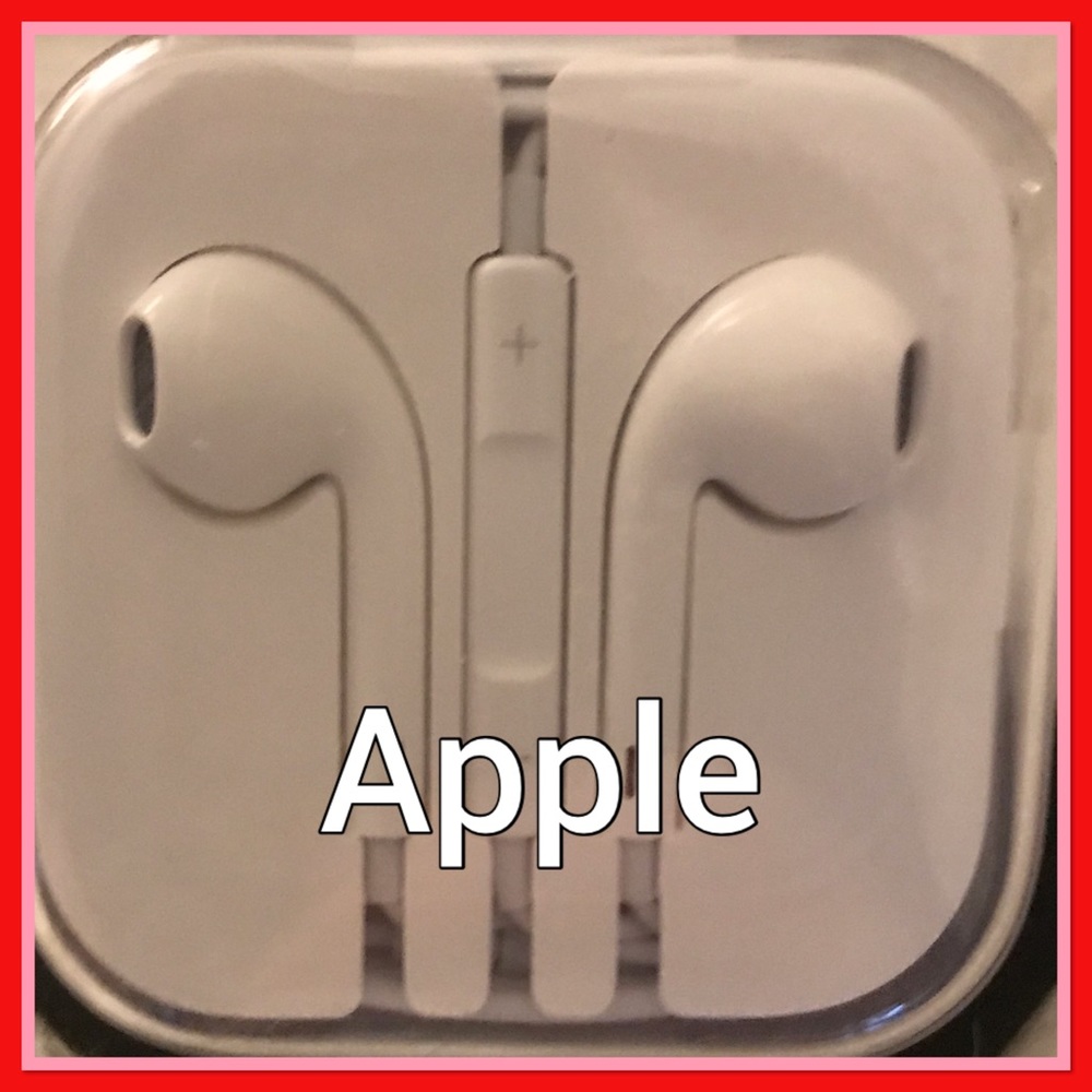 EarPods with 3.5 mm Headphone Plug